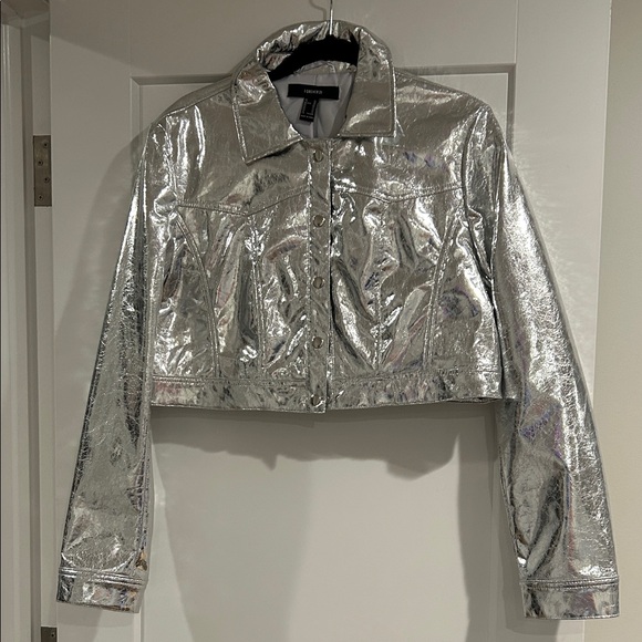 Forever 21 Jackets & Blazers - Forever 21 Shiny Silver Women's Snap Close Jacket